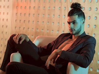 AdonisBasil livejasmin