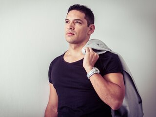 CARLOSPRATS livejasmin