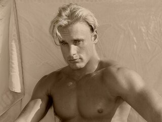 LeonHamiltonHot private