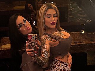 MadinaAndKatrine jasmin